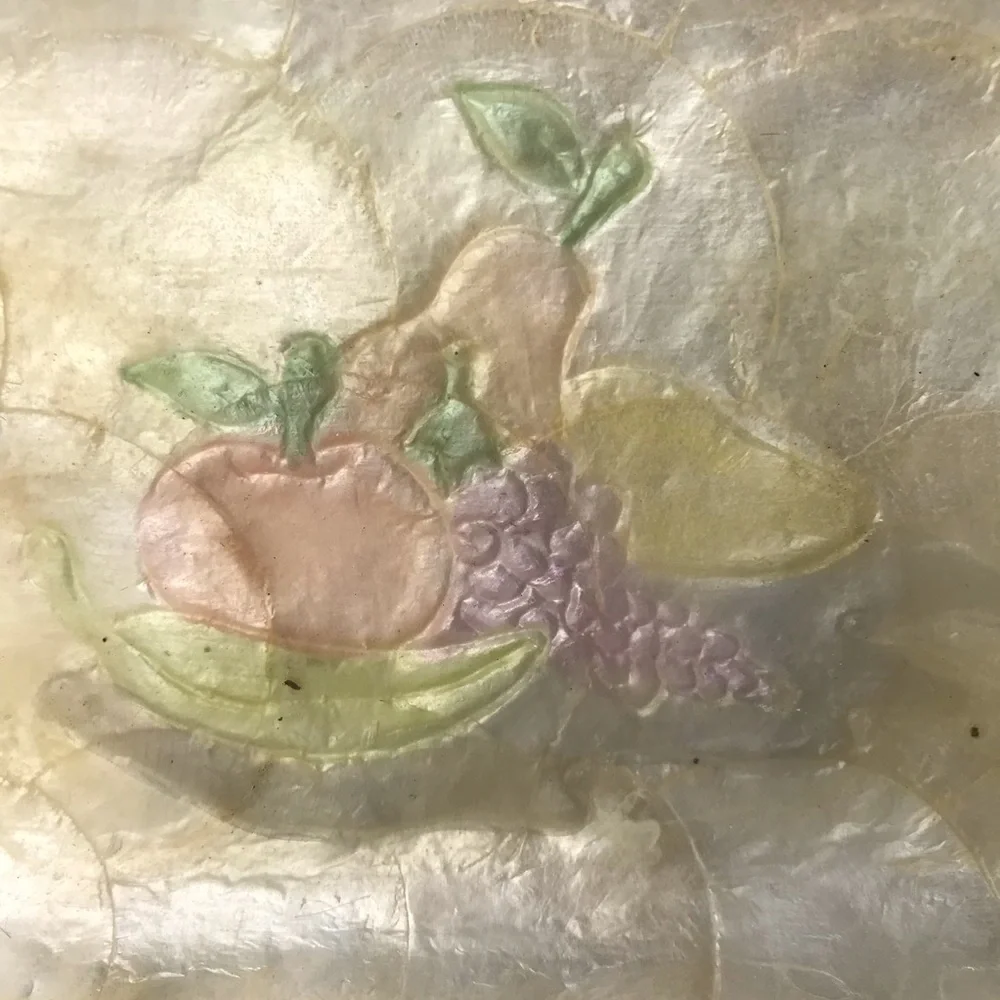 VINTAGE CAPIZ GENUINE SHELL MOTHER OF PEAR Vanity Trinket Dish